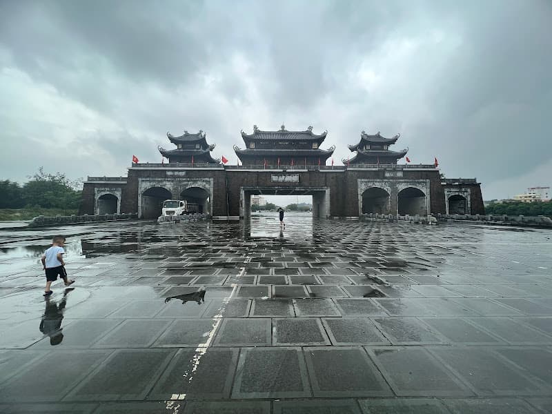 Ảnh bìa Cổng chào vào Khu du lịch sinh thái Tràng An