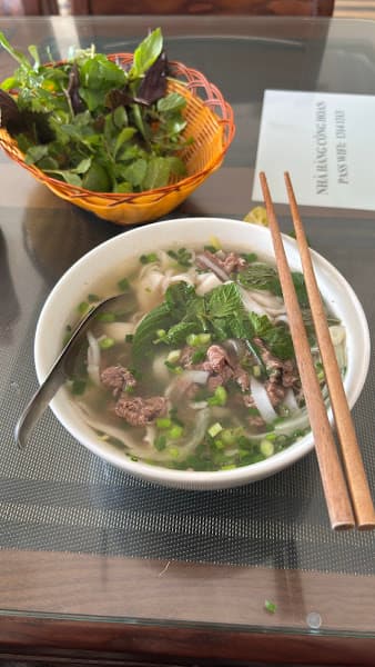 Hình ảnh Nhà hàng Công Hoan ( phở , ăn sáng , đặc sản địa phương , các món ăn dân tộc ) - 2