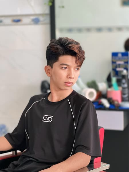 Ảnh bìa Tiệm Tóc Dưới Quê