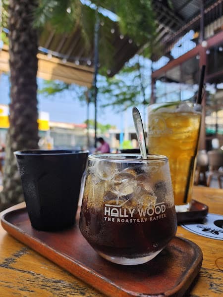 Hình ảnh HALLYWOOD ROASTERY COFFEE - 5