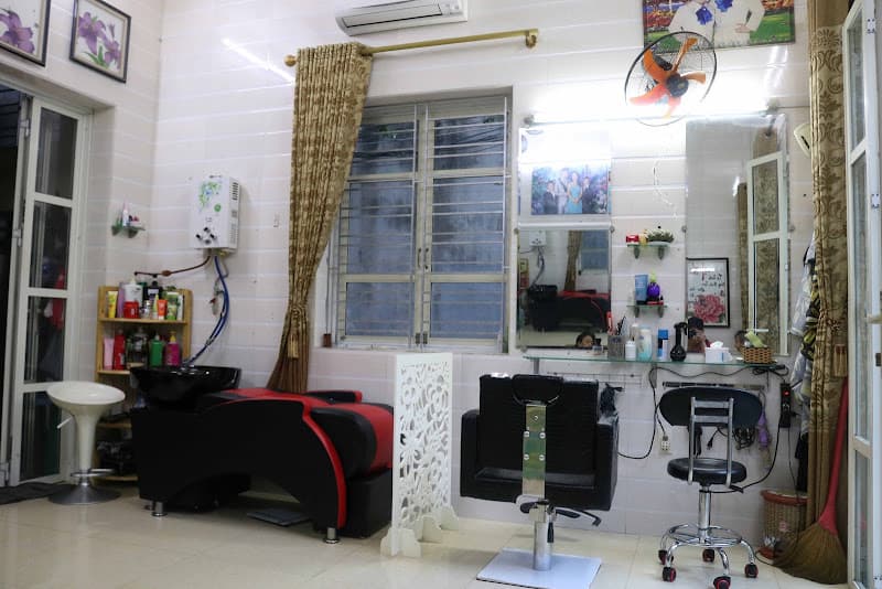 Hình ảnh Tiệm tóc Tuyết Cắt Tóc - 3