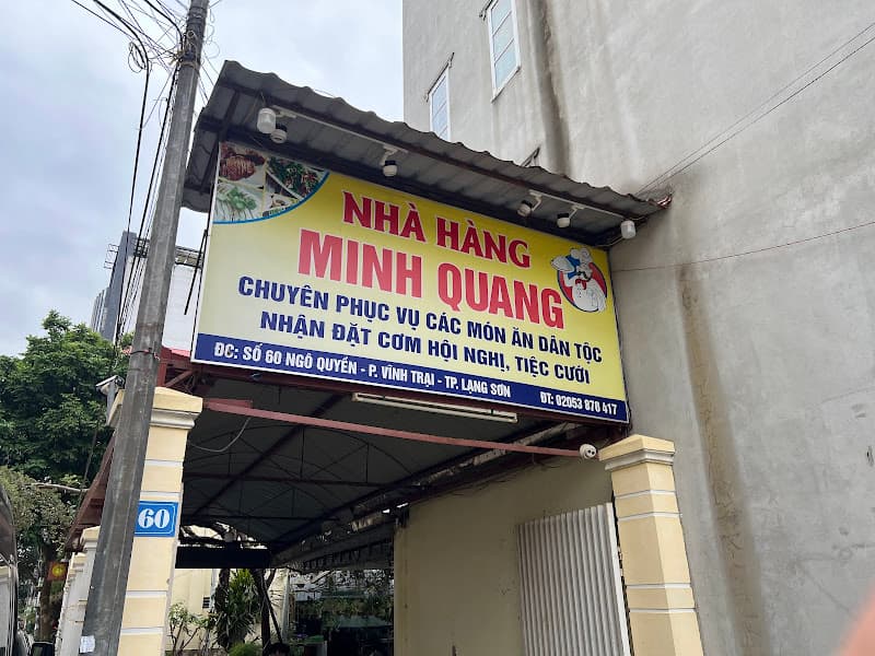 Nhà hàng Minh Quang