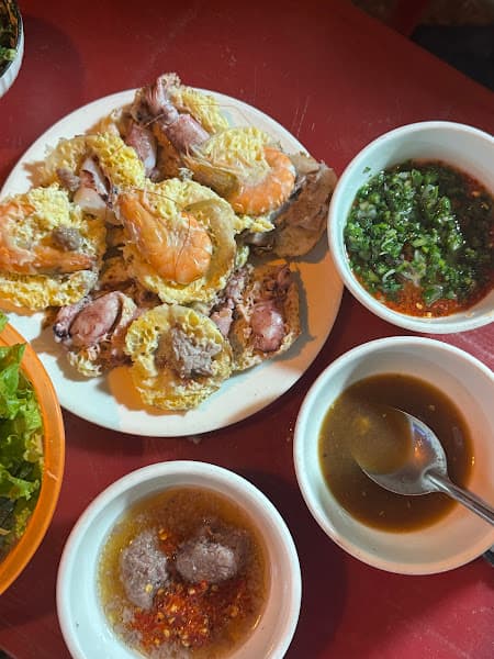 Hình ảnh Bánh căn Cô Gái - 2