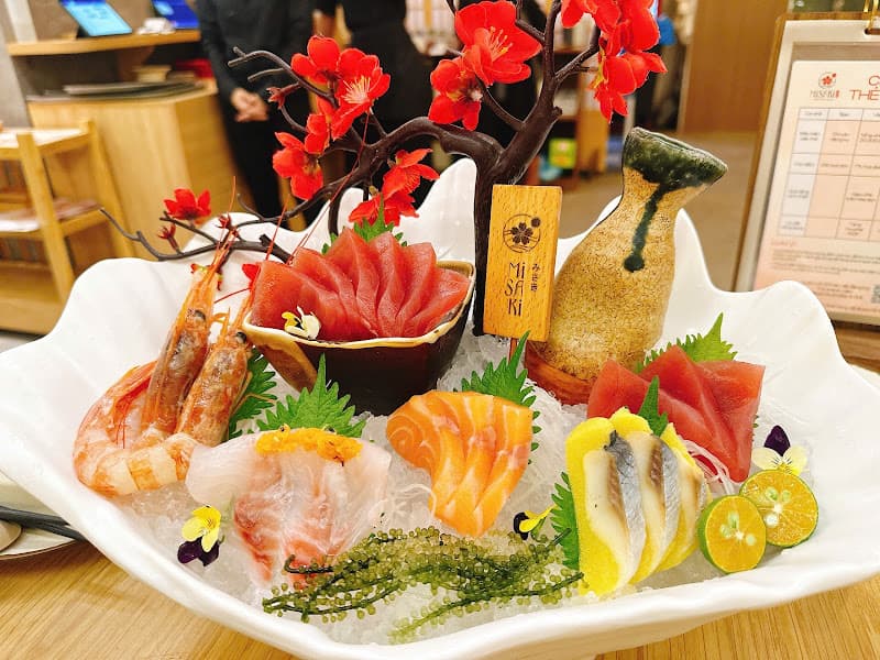 Hình ảnh Misaki Sushi Bar & Grill - 3
