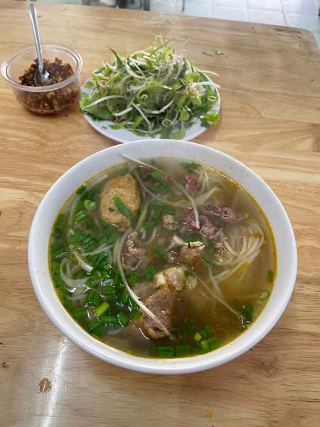 Hình ảnh Bún bò Huế bưu điện - 2