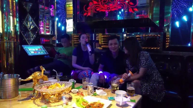 Hình ảnh Karaoke Nốt Nhạc Vui Party - Lê Văn Sỹ - 3