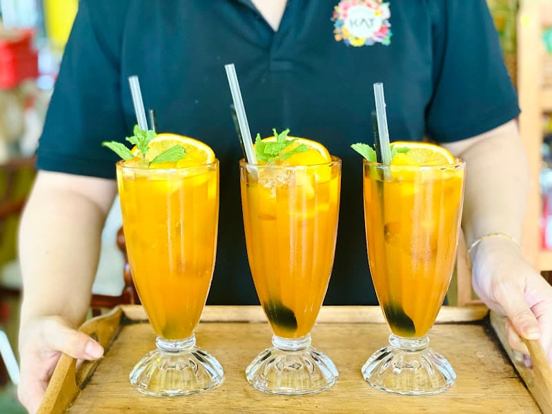 Hình ảnh Tiệm trà hoa, cà phê và bánh mì KAT - 33 Xuân Diệu - 3