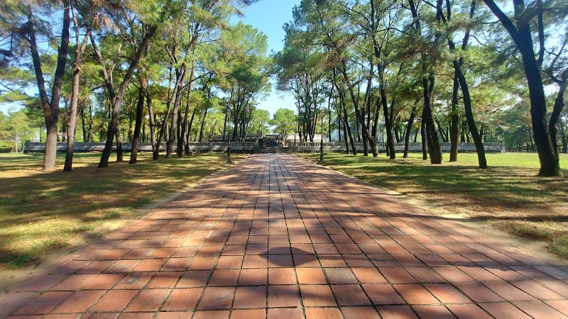 Ảnh bìa Khu di tích lịch sử Đàn Nam Giao (Huế)