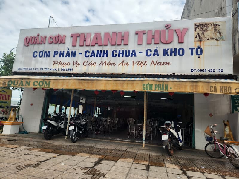 Quán cơm Thanh Thủy