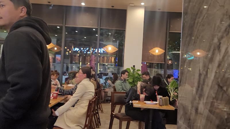 Hình ảnh Highlands Coffee Vinh Centre - 5