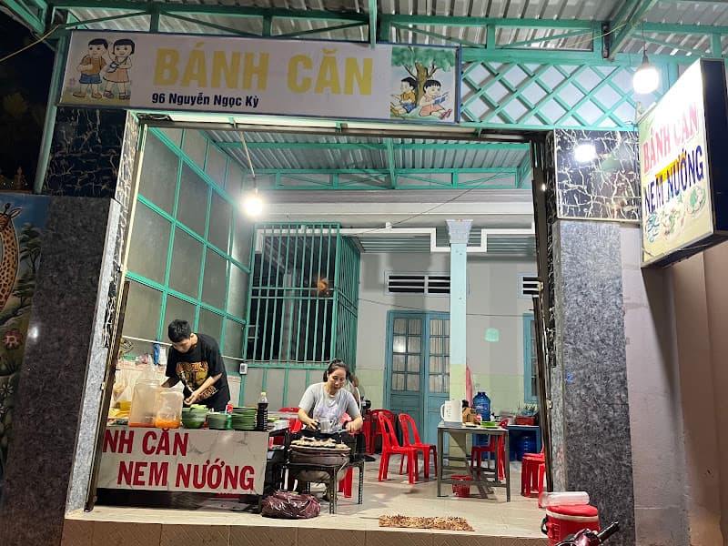 Bánh căn nem nướng cô Tư - 96 Nguyễn Ngọc Kỳ