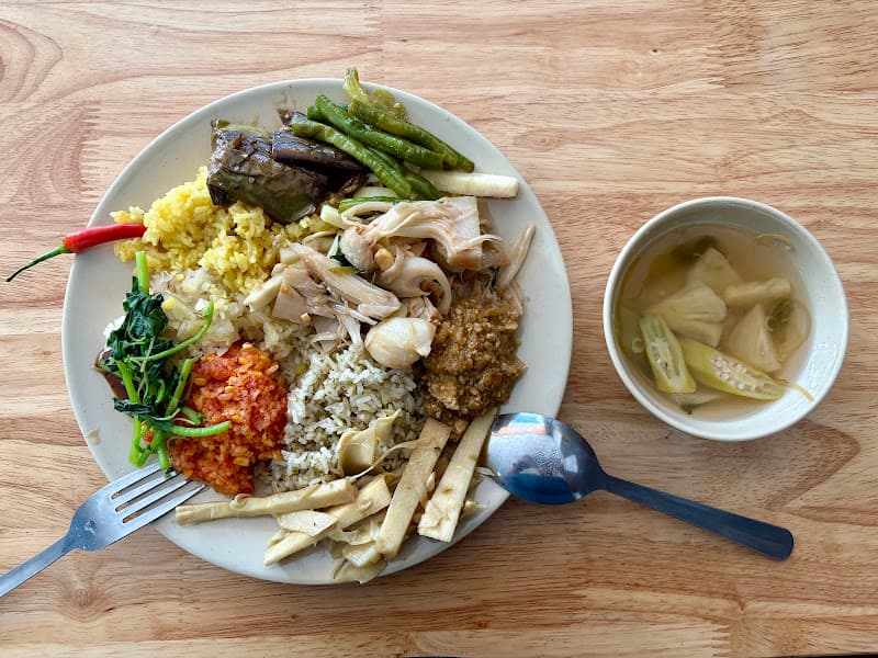 Hình ảnh Quán cơm chay tự chọn - Cửu Hoa Sơn - 3