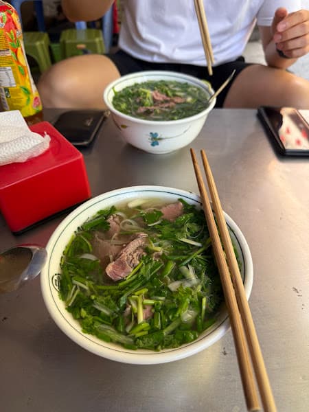 Bún chả vỉa hè