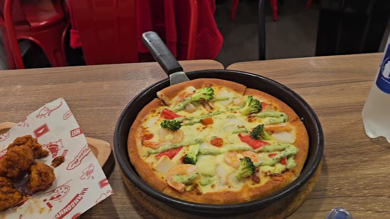 Hình ảnh Pizza Hut Nguyễn Tri Phương - 2