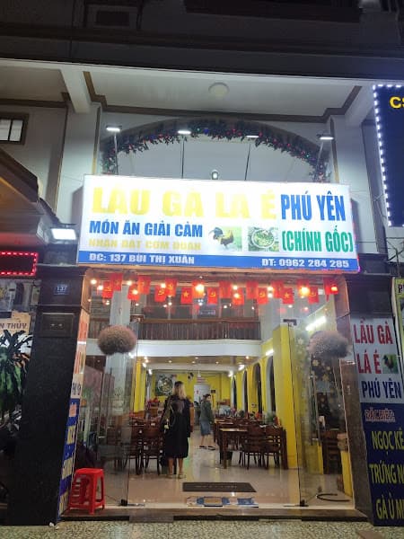 Ảnh bìa Lẩu gà lá é Phú Yên