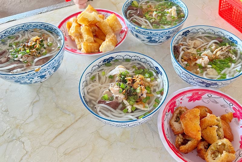 Hình ảnh Bánh canh bánh cam Tuyết - 2