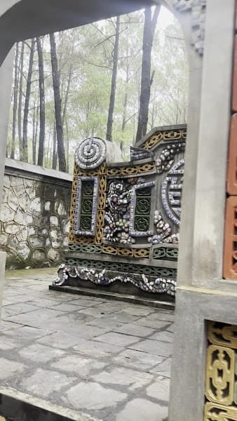 Hình ảnh Lăng Vua Hiệp Hòa - 4