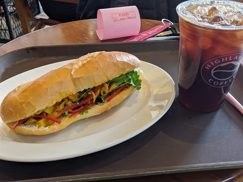 Hình ảnh Highlands Coffee No.01 Đường 3/2 Cần Thơ - 3