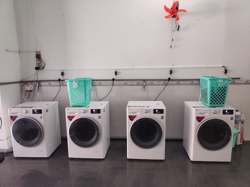 Hình ảnh Giặt Sấy Nắng Mai - 3