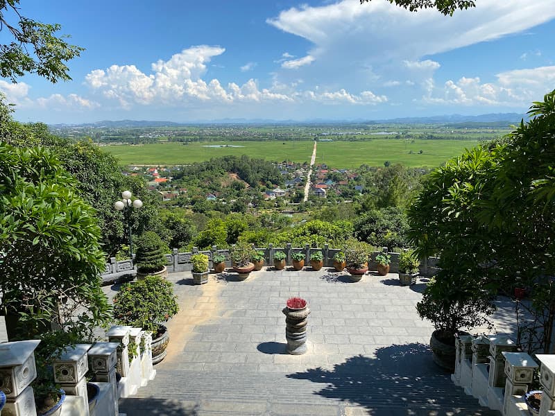 Hình ảnh Mộ Bà Hoàng Thị Loan - 7