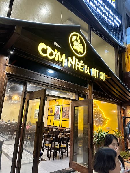 Hình ảnh Nhà Hàng Cơm Niêu Việt Xưa - 3