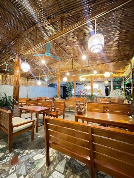 Lucky star Bar - Restaurant