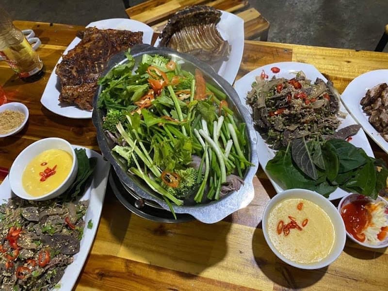 Quán Ăn Hồ Câu Sơn