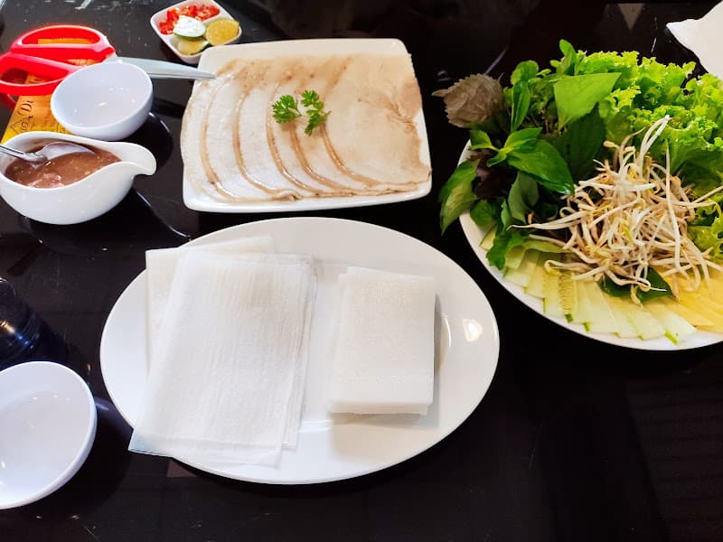 Hình ảnh Đặc Sản Bánh Cuốn Thịt Heo Đà Nẵng - Restaurant Dì Thương. - 3