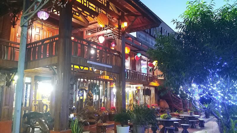 Hình ảnh Nhà hàng Hoa Ban Trắng - 3
