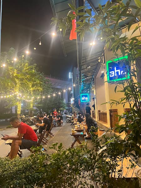 Hình ảnh aha Cafe 99 Đại La - 3