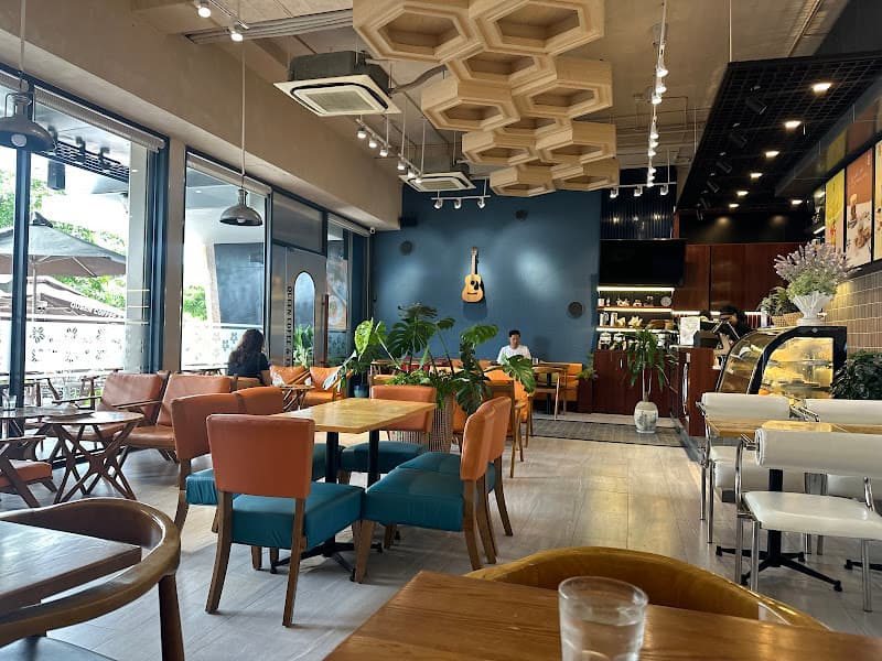 Hình ảnh Queen Coffee & Talk Mường Thanh - 2