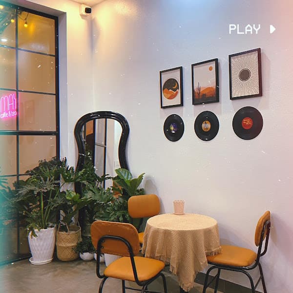 Hình ảnh Tiệm Cà Phê Tháng 5 - 2