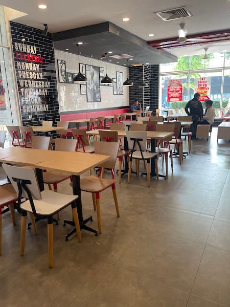 Hình ảnh KFC Co.opmart Nguyễn Ảnh Thủ - 3