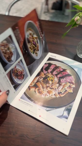 Hình ảnh The Running Bean Nhà Thờ - Coffee and Brunch - 2