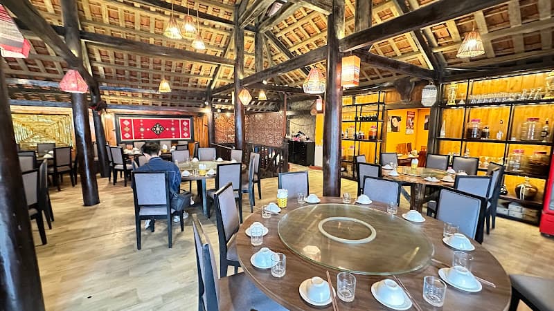 Ảnh bìa Lợn Mẹt Cầu Mây