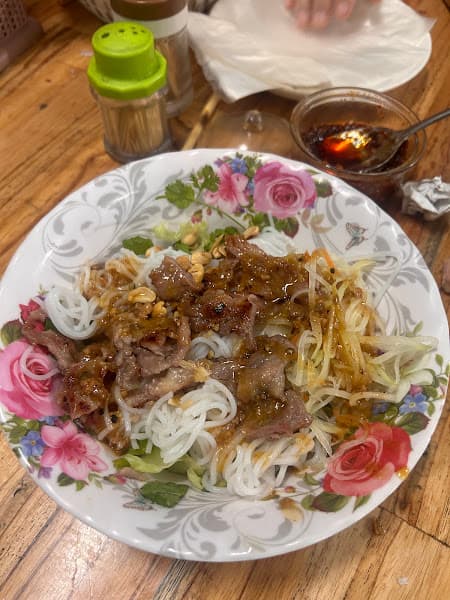 Ảnh bìa Quán Bà Hoa - Bánh Xèo, Bún Thịt Nướng