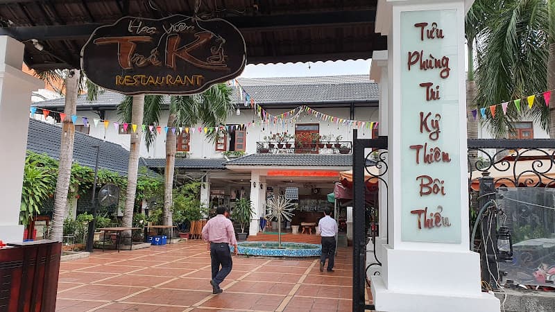 Nhà Hàng Hoa viên Tri Kỷ