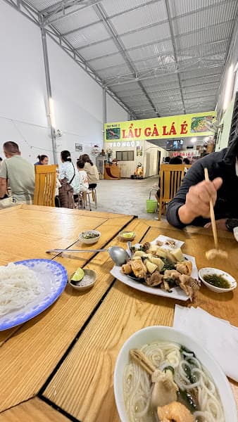 Hình ảnh Lẩu Gà Lá É Phú Yên Tao ngộ 2 Chi nhánh tại 308 Quốc Lộ 20 - 2