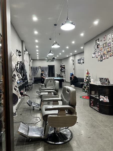 Hình ảnh T-KING BARBER SHOP - 4