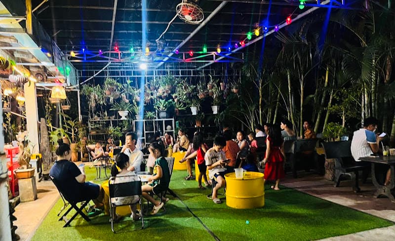 Hình ảnh Quán Trà sữa Ăn vặt Em Nhỏ Quán - 2