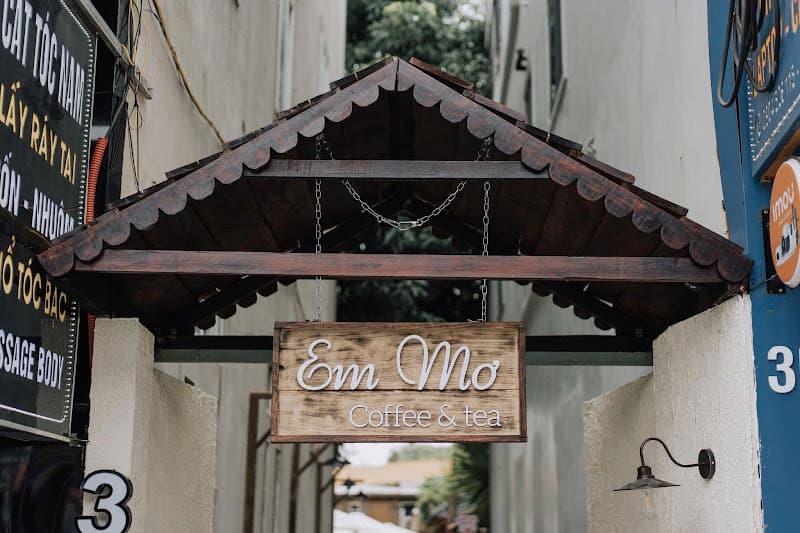 Em mơ coffee and tea