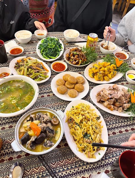 Hình ảnh Nhà Hàng Hoa Đá - 4