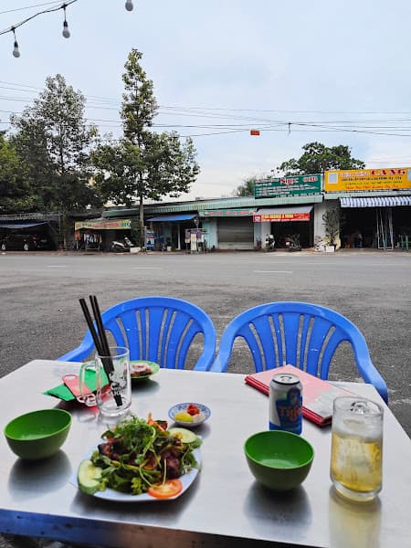Hình ảnh Quán Cây Mận - 4