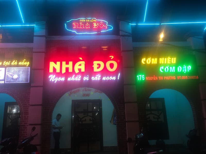 Cơm Niêu Nhà Đỏ