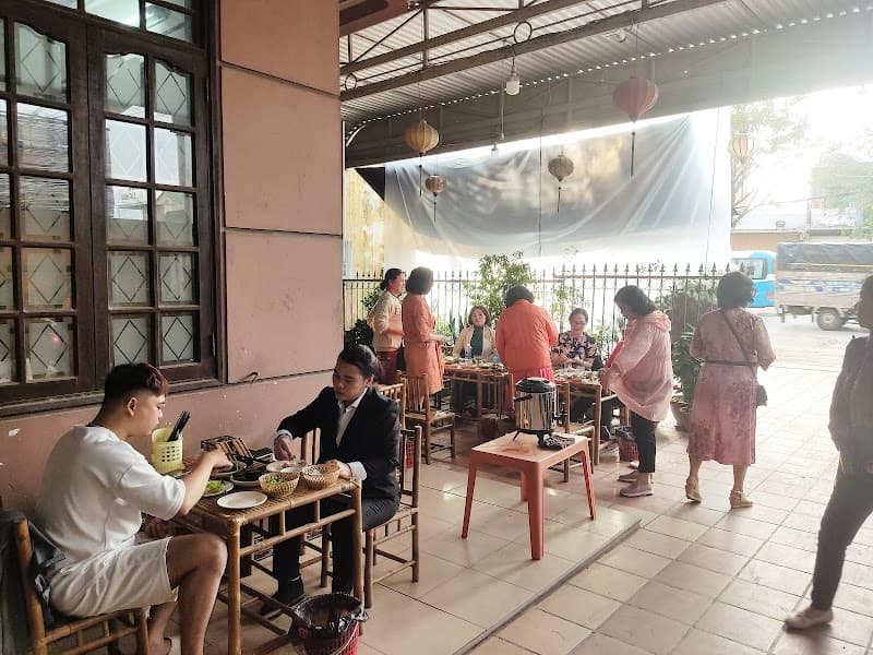 Bánh Xèo Làng Chuồng 232 Phạm Văn Đồng