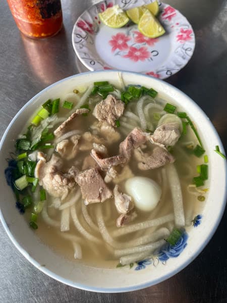 Ảnh bìa Bánh canh Bà Sáu.