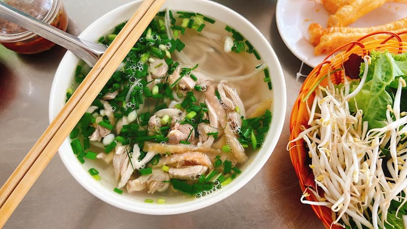 Hình ảnh Phở gà cô Tơm -289 Nguyễn Huệ-Lào Cai - 2