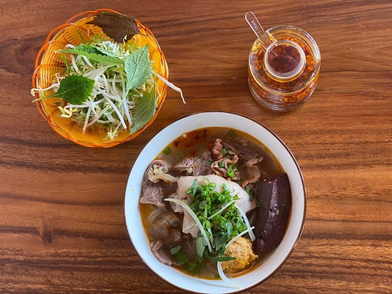 Hình ảnh Bún Bò Huế Mạ Ơi - 2