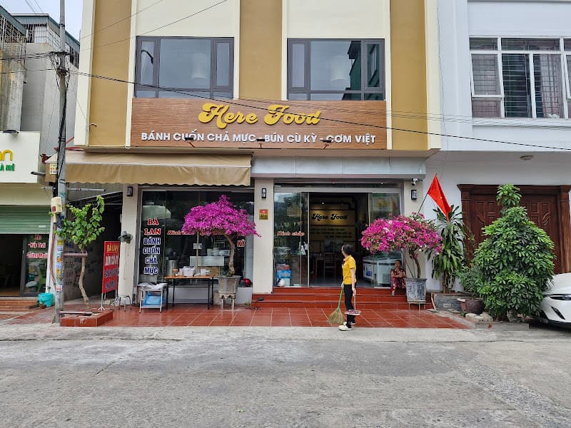 Hình ảnh Bánh Cuốn Chả Mực Bún Cù Kỳ Bà Lan - 3