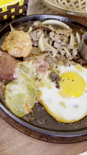 Hình ảnh Má Ba - Bánh mì, Xôi mặn và Chảo chấm - 3